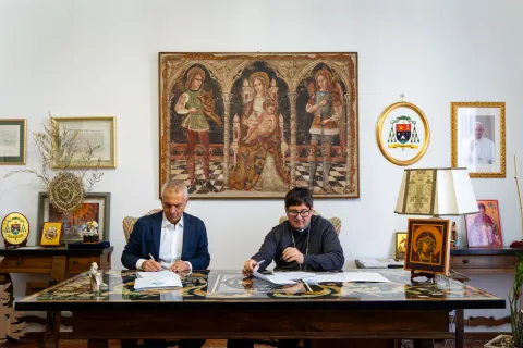 Il Sindaco Sadegholvaad e il vescovo Anselmi firmano il protocollo d’intesa per il programma di valorizzazione del Giudizio Universale