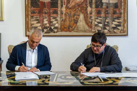 Il Sindaco Sadegholvaad e il vescovo Anselmi firmano il protocollo d’intesa per il programma di valorizzazione del Giudizio Universale