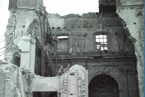 rimini distrutta, foto moretti, biblioteca gambalunga