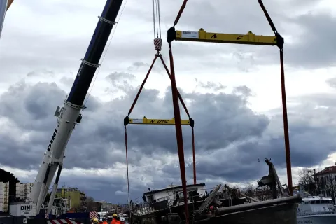 Recupero relitto del peschereccio "Genius"