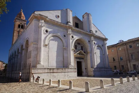 passeggiate culturali  - tempio malatestiano