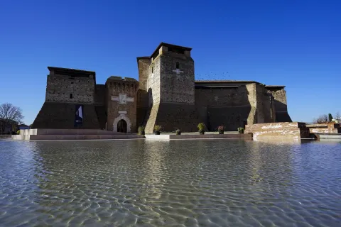 passeggiate culturali   - castel sismondo