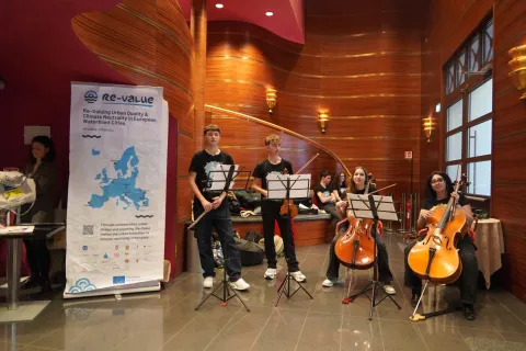 Anteprima del Festival dei Sette Capodogli: gli studenti dell’Einstein protagonisti al Fulgor 