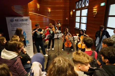 Anteprima del Festival dei Sette Capodogli: gli studenti dell’Einstein protagonisti al Fulgor 