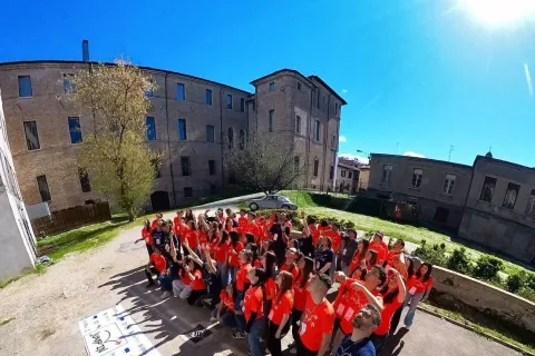 hackathon con i giovani di 4 scuole superiori 