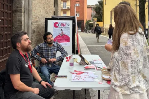 corner giovani