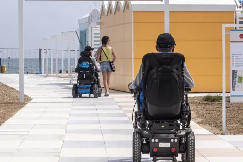 Nasce ‘SpiaggiaLiberaTutti’