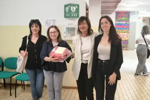 la figlia e la nipote della signora montemaggi insieme a lorella camporesi e mariangela maestri.jpeg