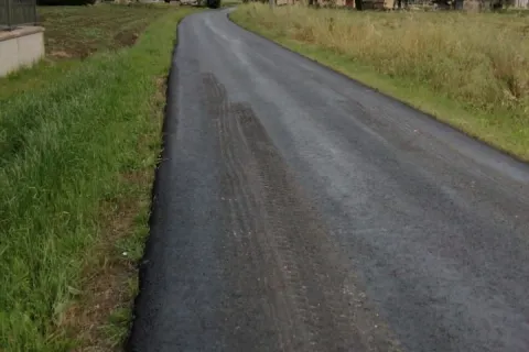 nuovo asfalto via Longana