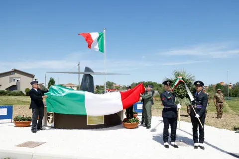 Inaugurata la rotonda tra la Statale 16 e via Cavalieri di Vittorio Veneto