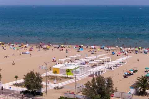 Spiaggia libera tutti