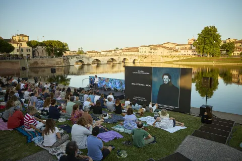 biglietti agli amici 2025