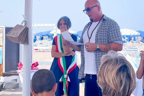Premiazione spiaggia 121 con Assessore Montini e Joseph Nenci