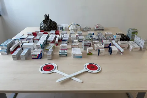 sequestro farmaci non autorizzati