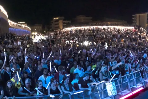 rds loves rimini eiffel 65