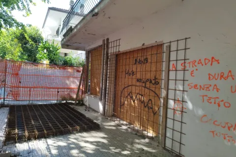 intervento della Polizia Locale e dei Carabinieri negli Hotel Villa del Sole e Superga