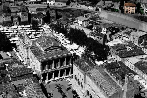 foto aerea 1955 cn panificio grazi in evidenza