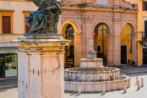 Fontana della Pigna Visit Rimini