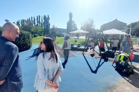 il sindaco in visita alla scuola di infanza acquamarina