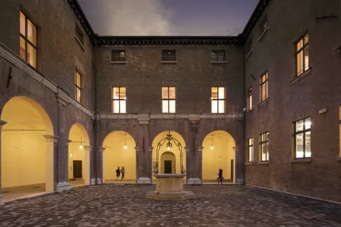 Cortile Biblioteca Gambalunga