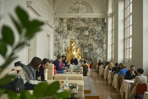 Bar del grifone al teatro Galli