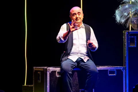 Paolo Cevoli nello spettacolo Figli di Troia