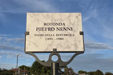 intitolazionie Nenni 