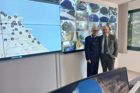 visita vertici di confcommercio alla Cemtrale Radio della Polizia Locale