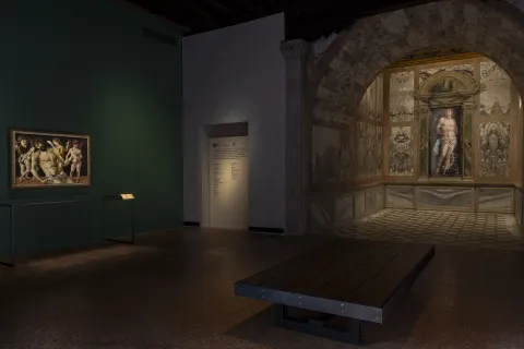 La Pietà di Giovanni Bellini restaurata da Venetian Heritage_Galleria Giorgio Franchetti alla Ca' d'Oro_installation view_ph Matteo De Fina