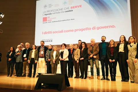 la equipe de i nodi territoriali riminesi premiati a roma