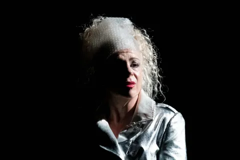 "Anna Ghiaccio". In scena Isadora Angelini con la regia di Rita Frongia