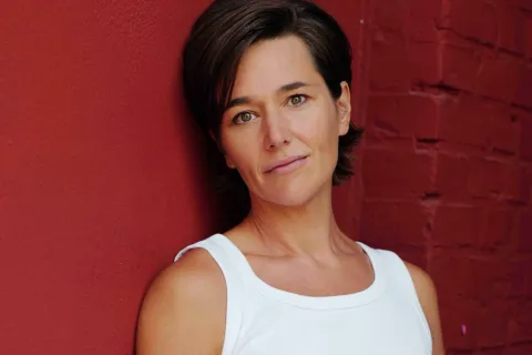 1 2 ALESSIA_JUNG+L1100403©MKnickriem