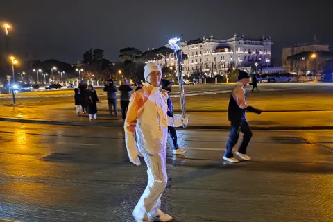 la fiamma olimpica a rimini 