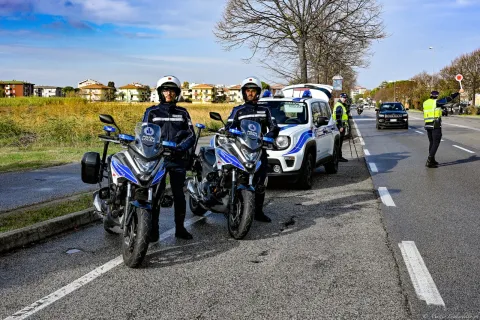 Polizia Locale RIMINI CONTROLLI VEICOLARI