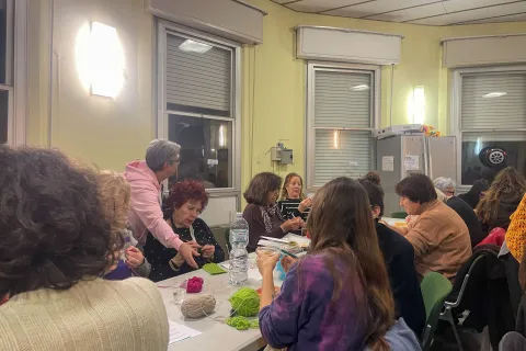 Creatività e benessere: torna a Miramare l'uncinetto 