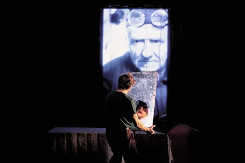 lettere a bernini  - foto di scena di Enrico Fedrigoli