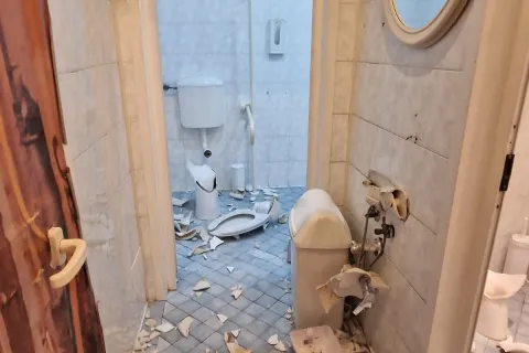 bagni spogliatoi stadio baseball 