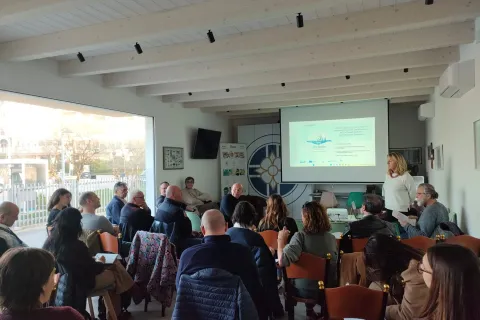 foto incontro formazione 01-mare-adolescenti_blue_lab_2026