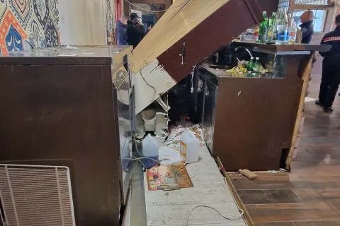 locali interni pizzeria stadio baseball