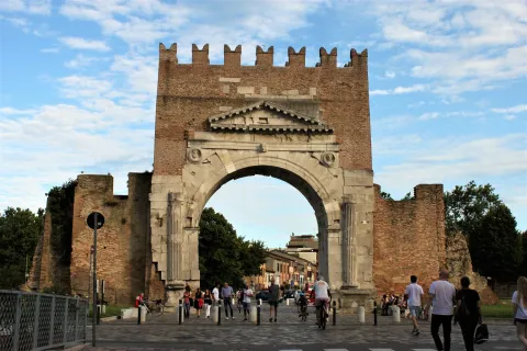 Arco d'Augusto