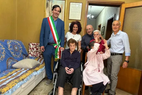 100 CANDELINE PER Abbieri Lucia Antonietta