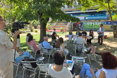 Conferenza stampa giardino ex hotel delle Nazioni
