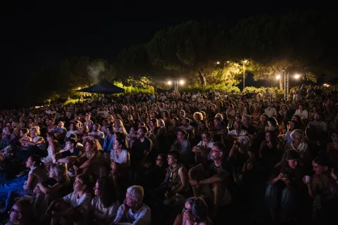 Biglietti agli amici