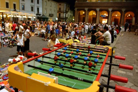 Piazza Cavour Mercato
