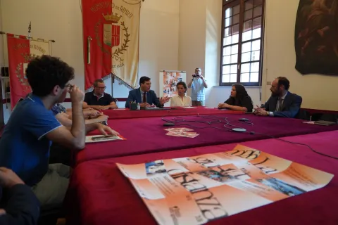 Conferenza stampa "La giusta distanza"