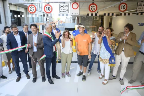 parcheggio interrato di piazza Marvelli