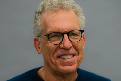 Carlton_Cuse_Headshot 2026
