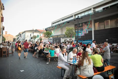 La Magneda_Shopping Night