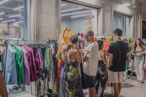 Shopping Night