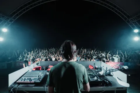Vertical Summer Tour_terracina